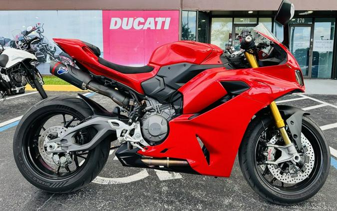 2026 Ducati Panigale V2 S Ducati Red V2