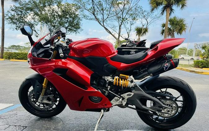 2026 Ducati Panigale V2 S Ducati Red V2
