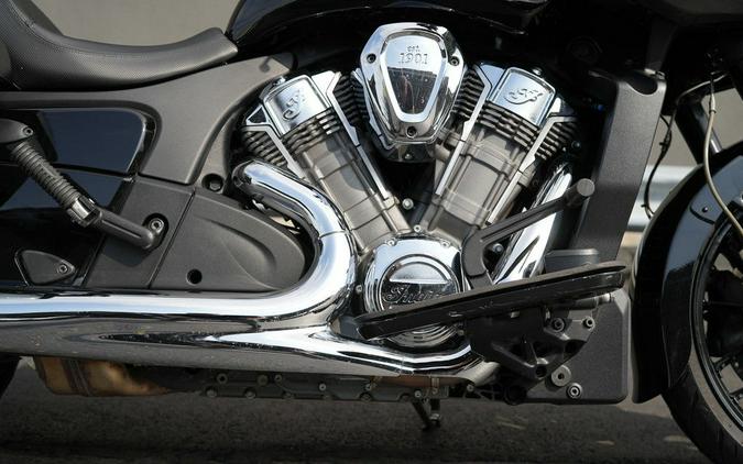 2021 Indian Motorcycle Challenger Thunder Black