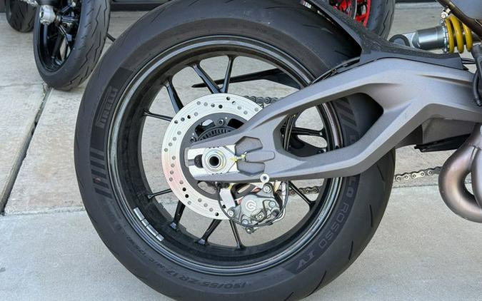 2026 Ducati Hypermotard V2 - DEMO