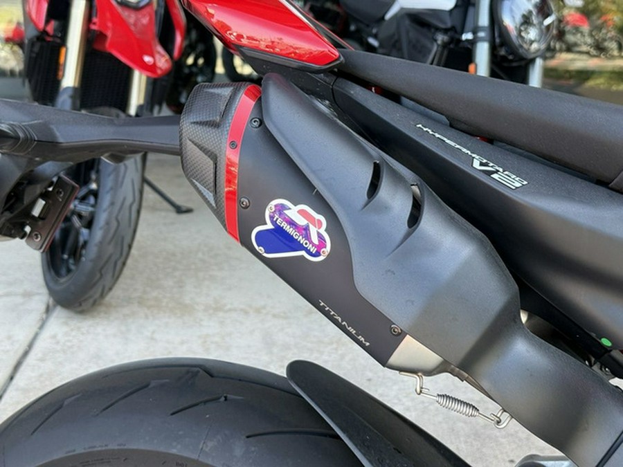 2026 Ducati Hypermotard V2 - DEMO