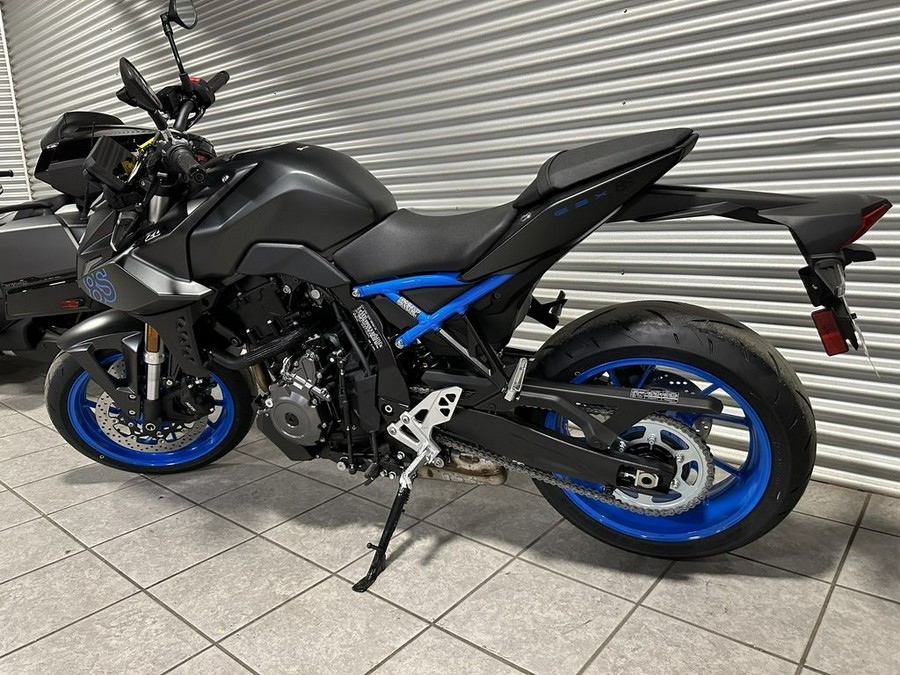 2024 Suzuki GSX-8S