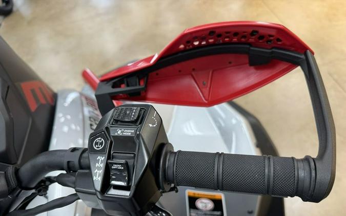 2026 Can-Am Renegade X Mr 1000 R Hyper Silver & Legion Red