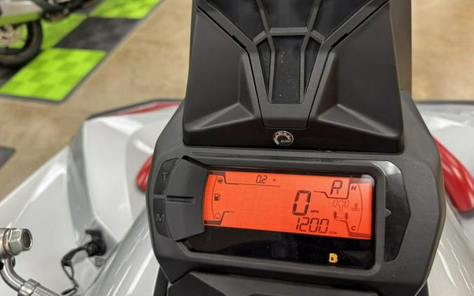 2026 Can-Am Renegade X Mr 1000 R Hyper Silver & Legion Red