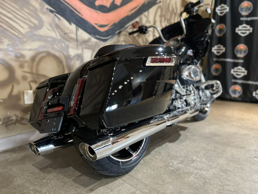 FLTRX 2025 Road Glide™