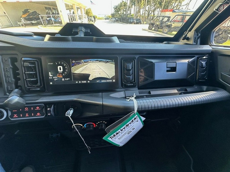 2026 Can-Am Defender MAX LONE STAR CAB HD11