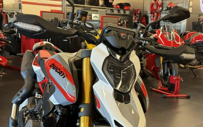 2026 Ducati Hypermotard V2 SP