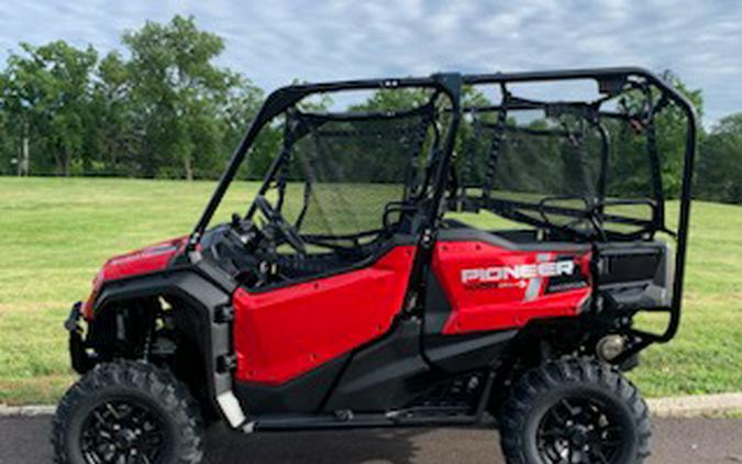 2024 Honda Pioneer 1000-5 Deluxe