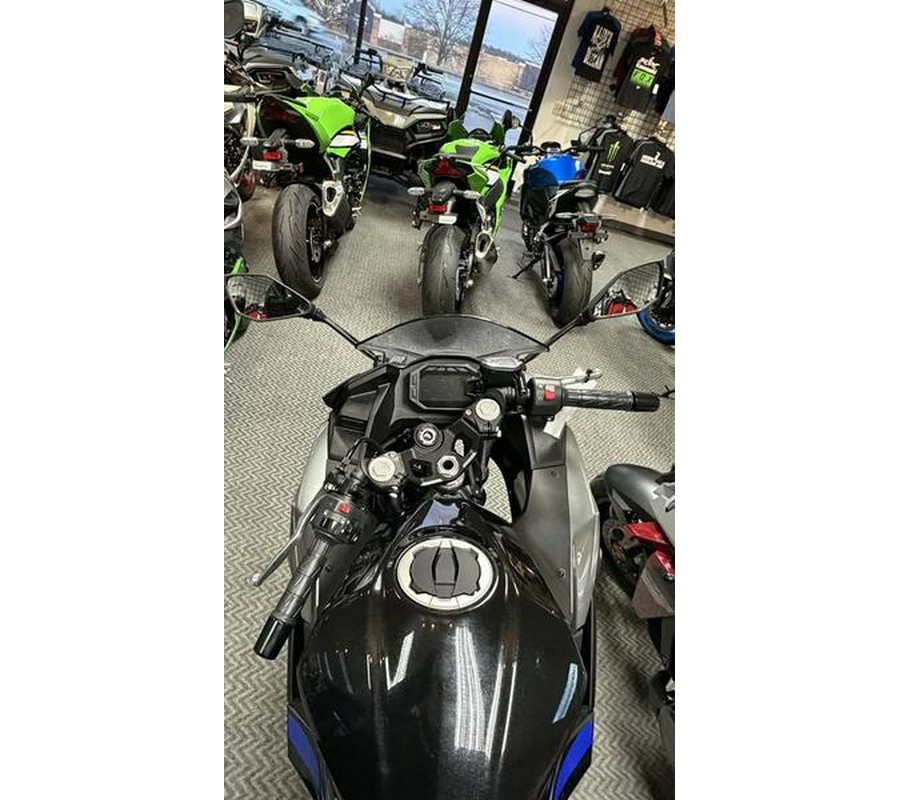 2025 Kawasaki Ninja® 500 ABS Metallic Flat Spark Black/Metallic Spark Black