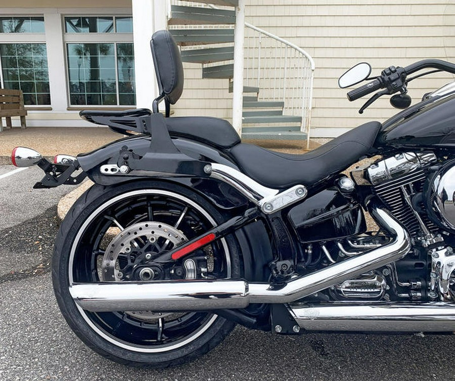 2016 Harley-Davidson® FXSB - Softail® Breakout®