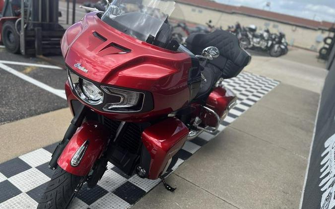 2024 Indian Motorcycle® Pursuit® Limited Sunset Red Metallic