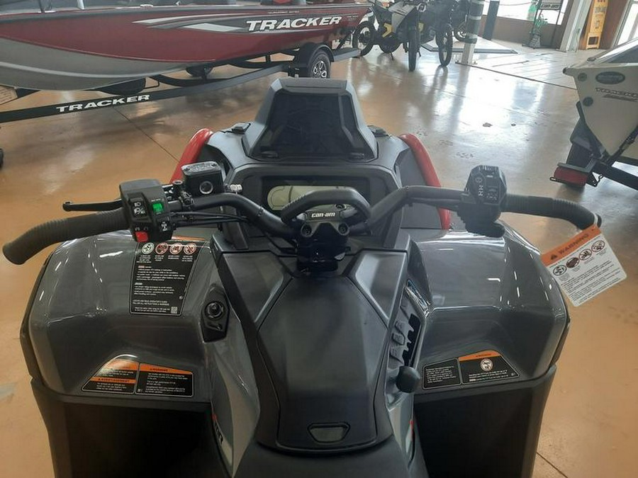 2025 Can-Am® Outlander X mr 1000R Granite Grey & Legion Red