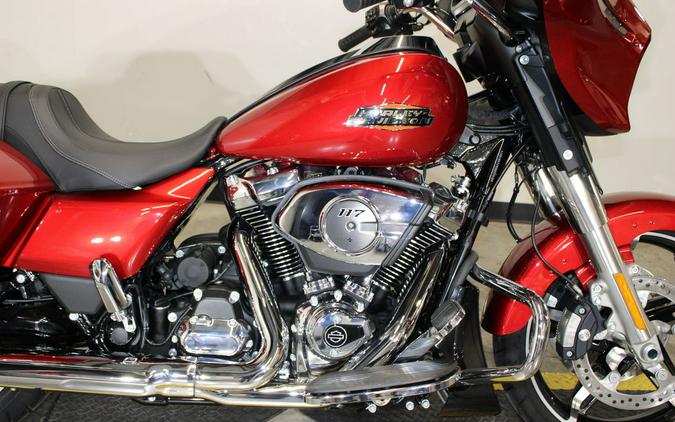 2025 Harley-Davidson® FLHX - Street Glide®