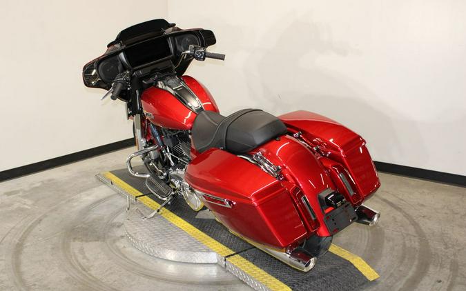 2025 Harley-Davidson® FLHX - Street Glide®