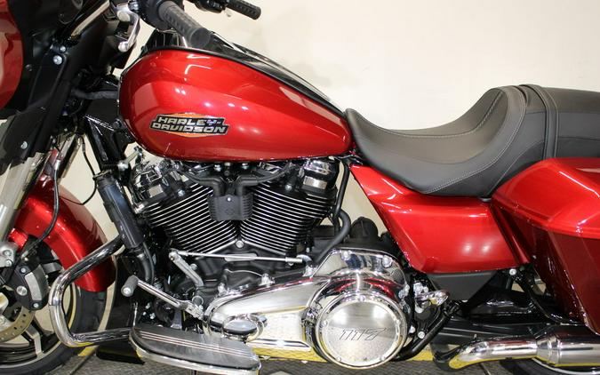 2025 Harley-Davidson® FLHX - Street Glide®