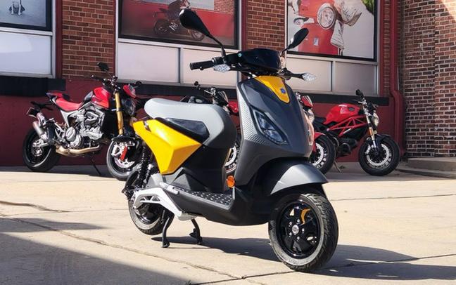 2023 Piaggio Piaggio 1 Active