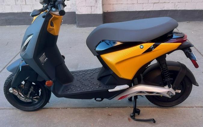 2023 Piaggio Piaggio 1 Active
