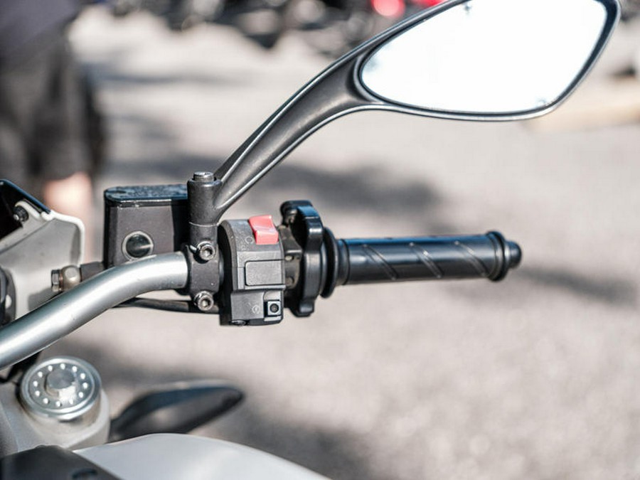 2014 Ducati Monster 696