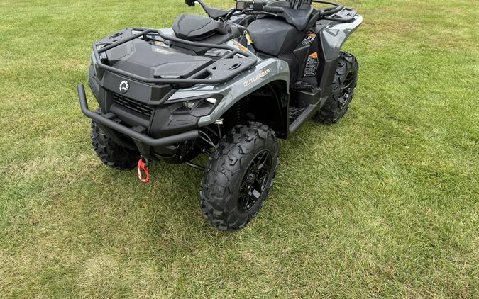 2027 CAN-AM OUTLANDER MAX XT 700