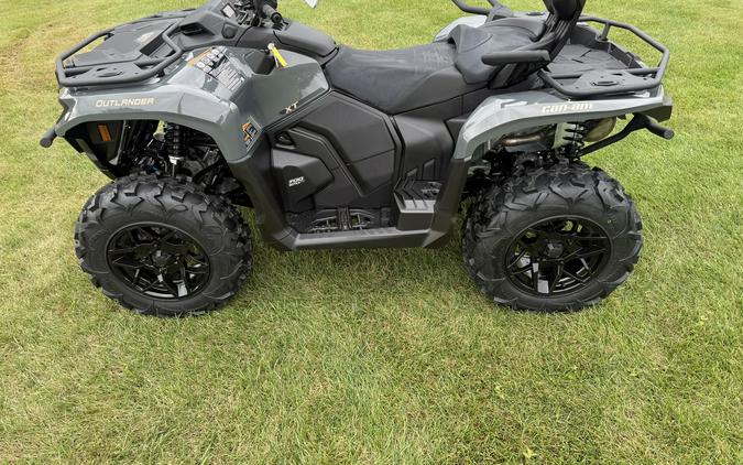 2027 CAN-AM OUTLANDER MAX XT 700