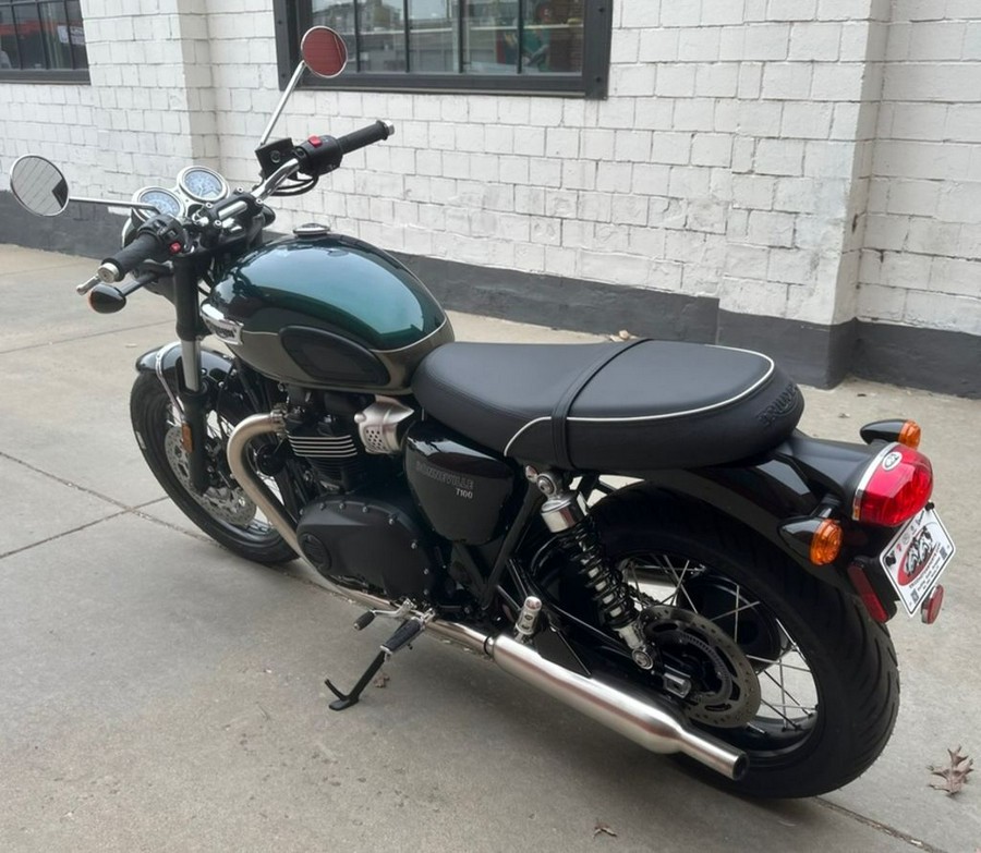 2024 Triumph Bonneville T100 Competition Green/Ironstone