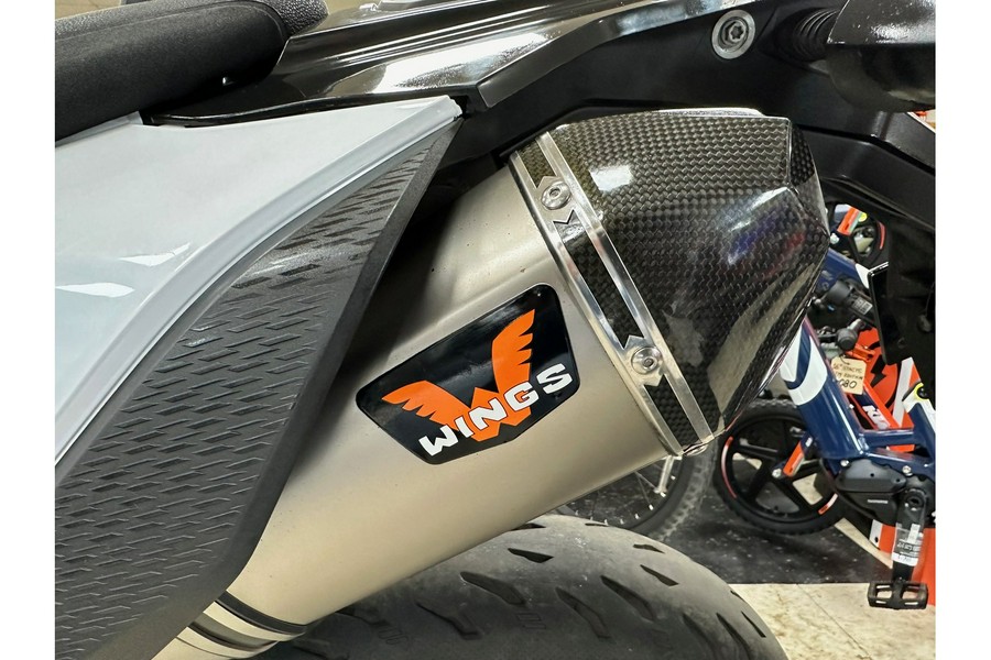 2019 KTM 690 SMC R SUPERMOTO