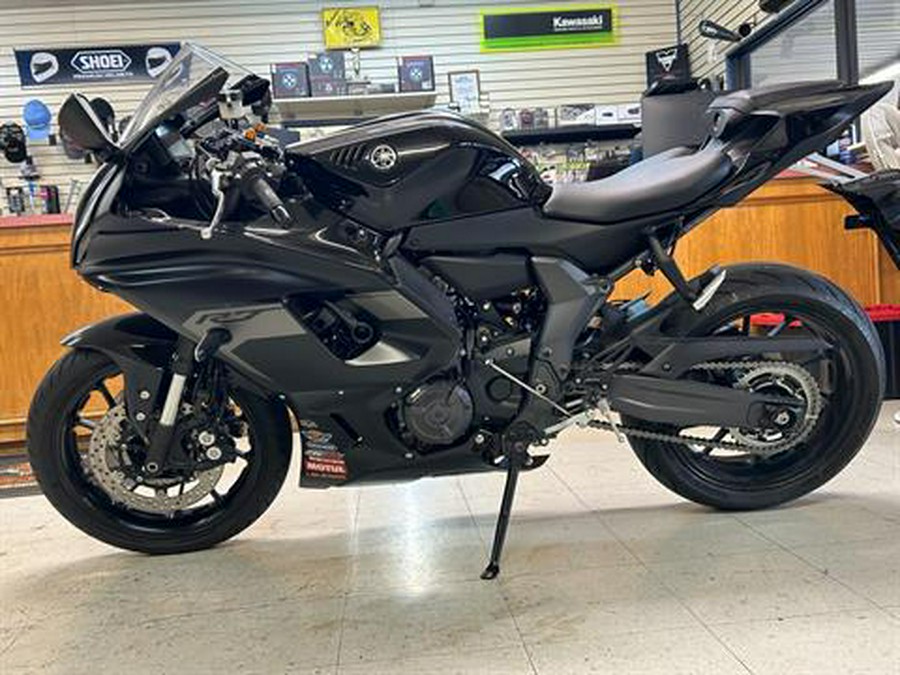 2025 Yamaha YZF-R7