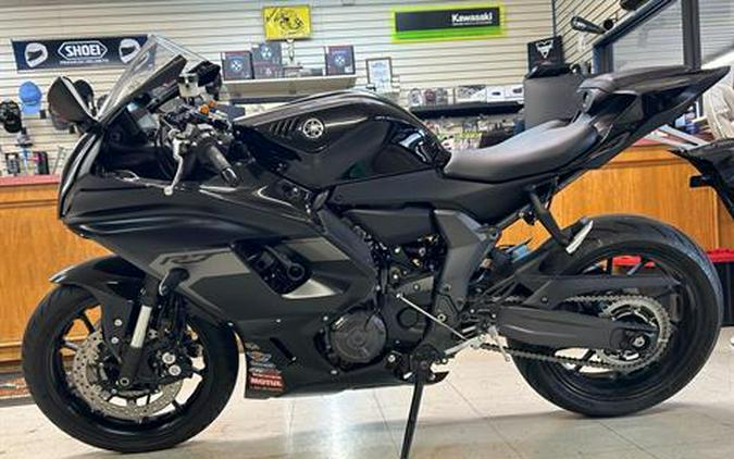 2025 Yamaha YZF-R7