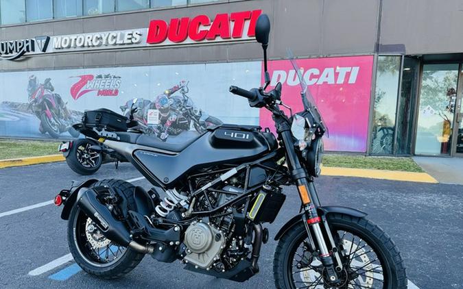 2023 Husqvarna SVARTPILEN 401