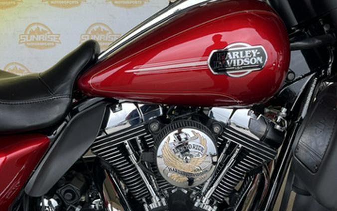 2013 Harley-Davidson FLHTCU Ultra Classic Electra Glide