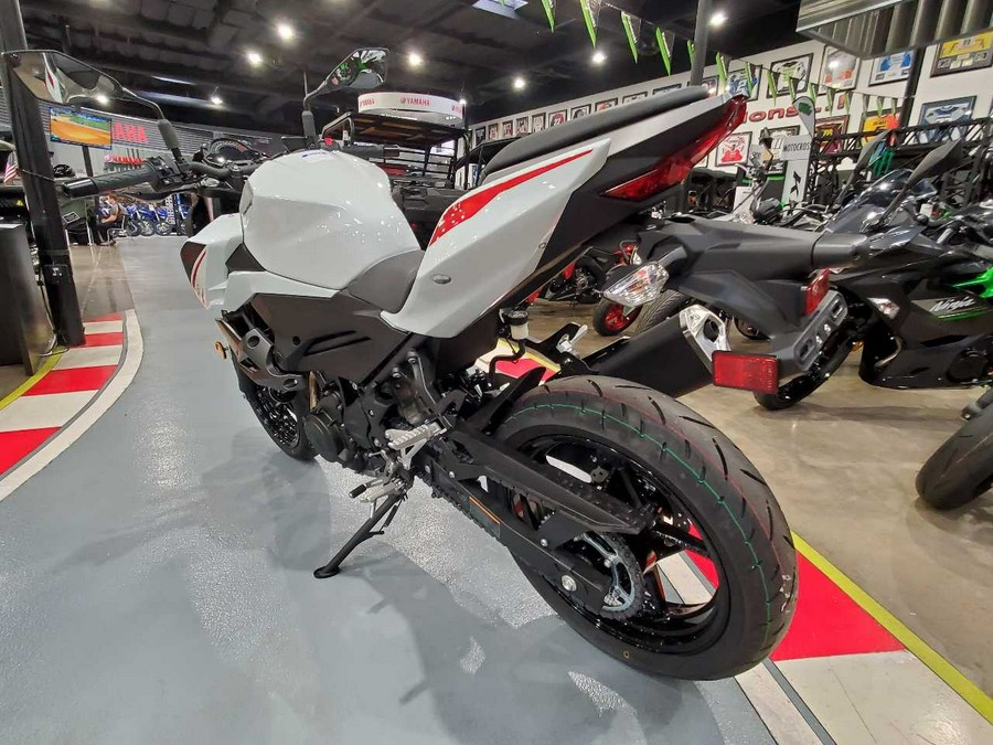 2023 Kawasaki Z400 ABS