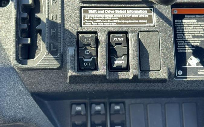 2025 Honda Pioneer 1000-5 Deluxe