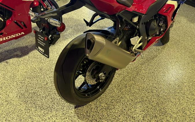 2026 Honda CBR1000RR-R Fireblade SP