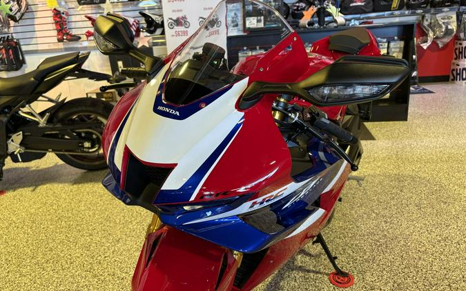 2026 Honda CBR1000RR-R Fireblade SP