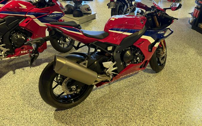 2026 Honda CBR1000RR-R Fireblade SP