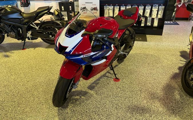 2026 Honda CBR1000RR-R Fireblade SP