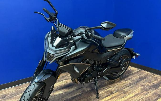 2024 CFMOTO 800NK