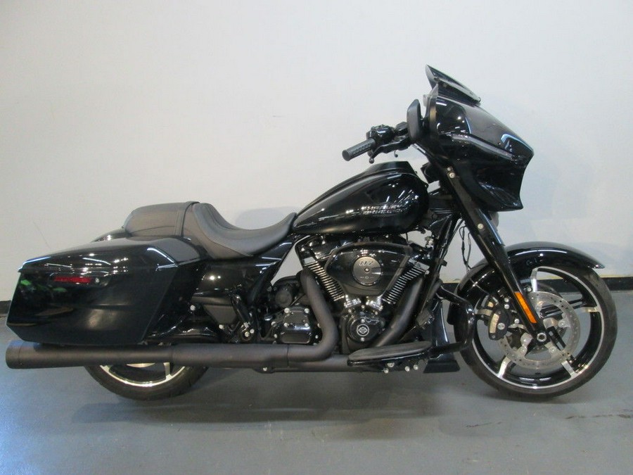 2024 Harley-Davidson® FLHX - Street Glide®