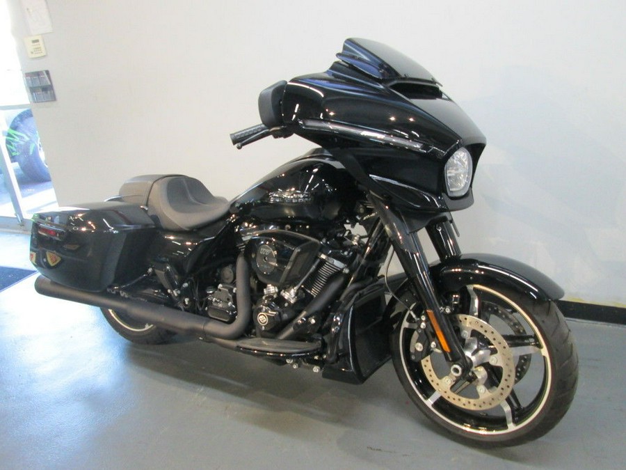 2024 Harley-Davidson® FLHX - Street Glide®
