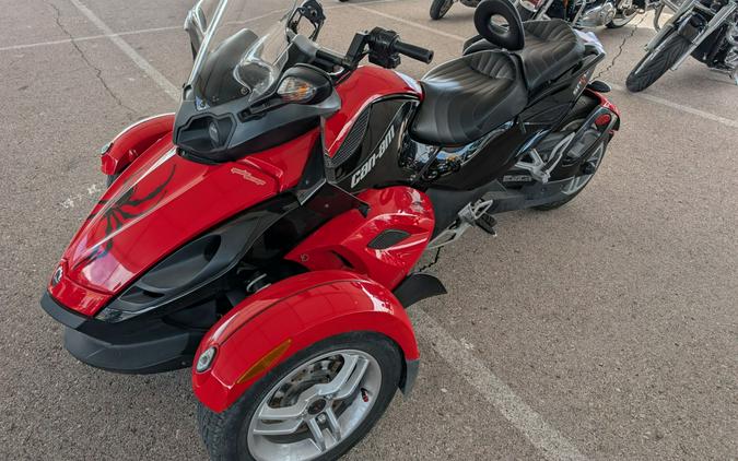 2009 Can-Am Spyder™ GS Roadster with SE5 Transmission (semi auto)
