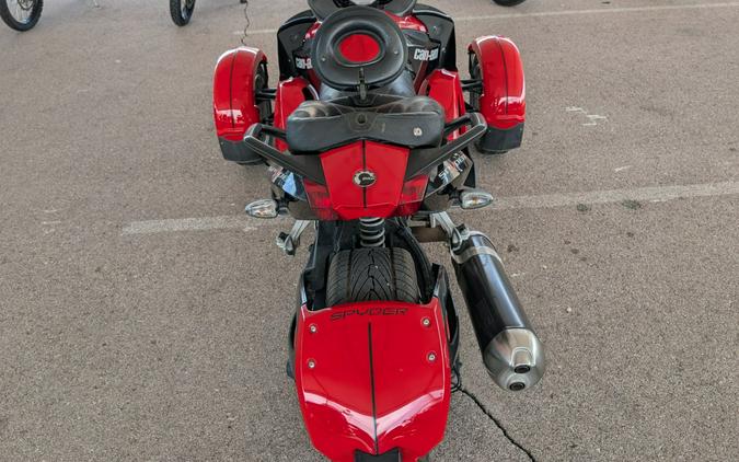 2009 Can-Am Spyder™ GS Roadster with SE5 Transmission (semi auto)