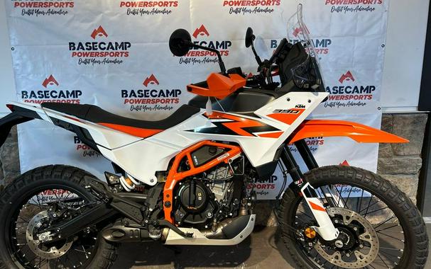 2025 KTM Adventure 390 R
