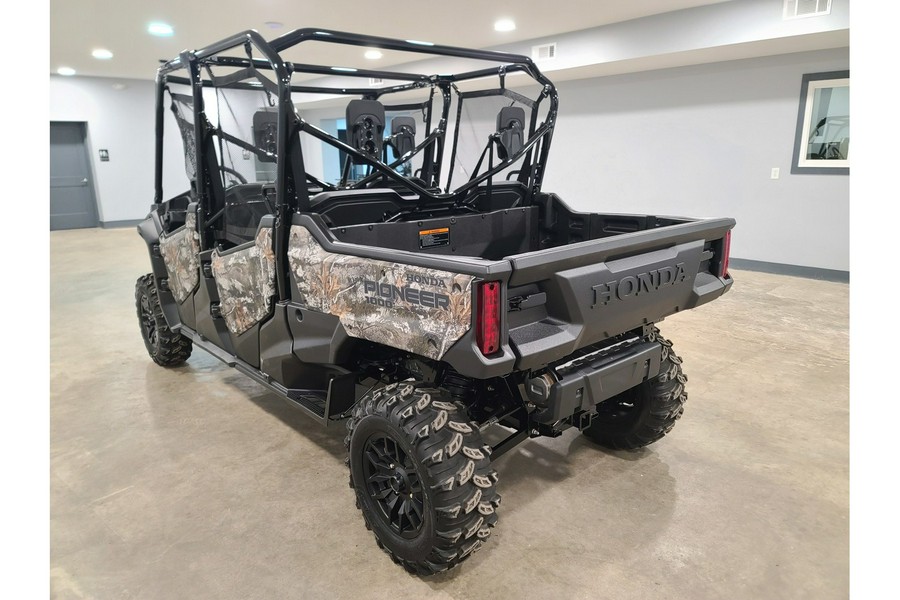 2025 Honda Pioneer 1000-6 Deluxe Crew