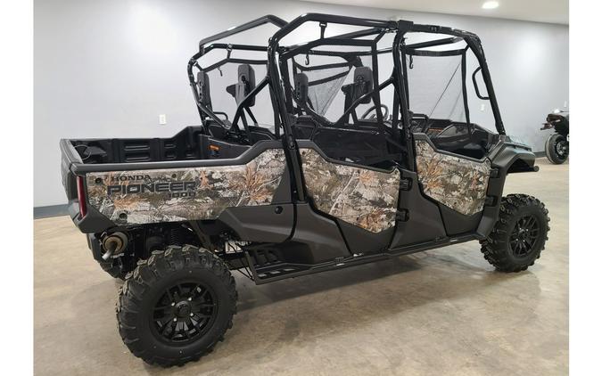 2025 Honda Pioneer 1000-6 Deluxe Crew