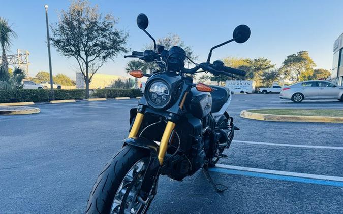 2023 Indian FTR R Carbon Carbon Fiber