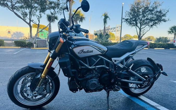 2023 Indian FTR R Carbon Carbon Fiber