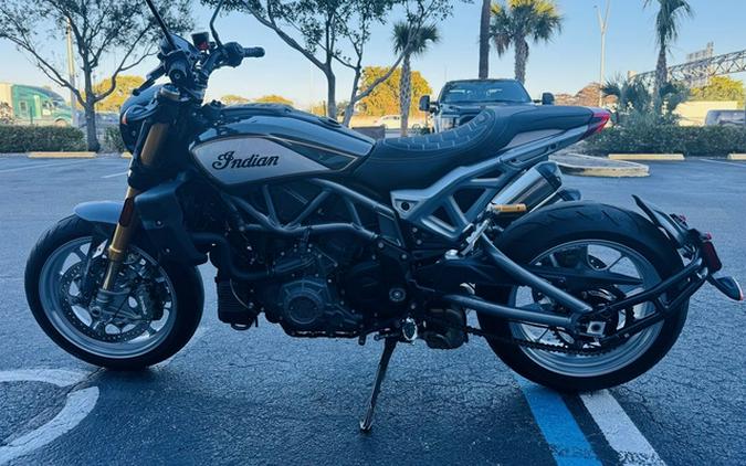 2023 Indian FTR R Carbon Carbon Fiber