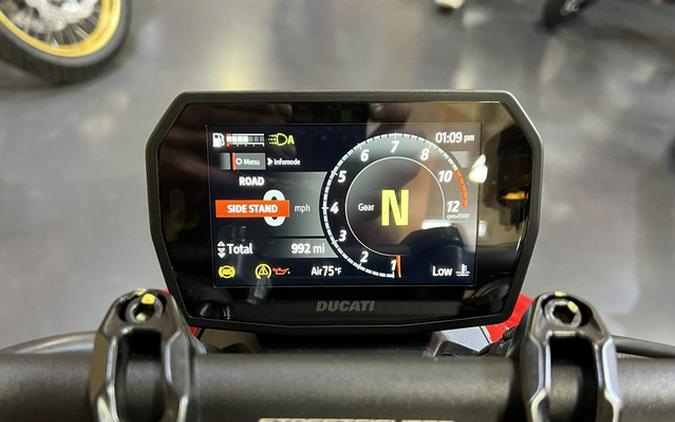2025 Ducati Streetfighter V2 S