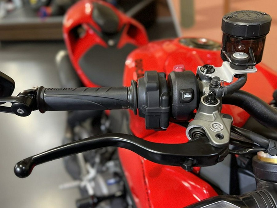 2025 Ducati Streetfighter V2 S