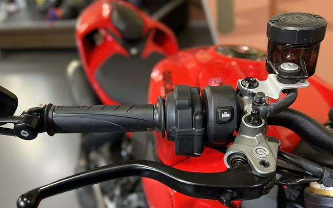 2025 Ducati Streetfighter V2 S